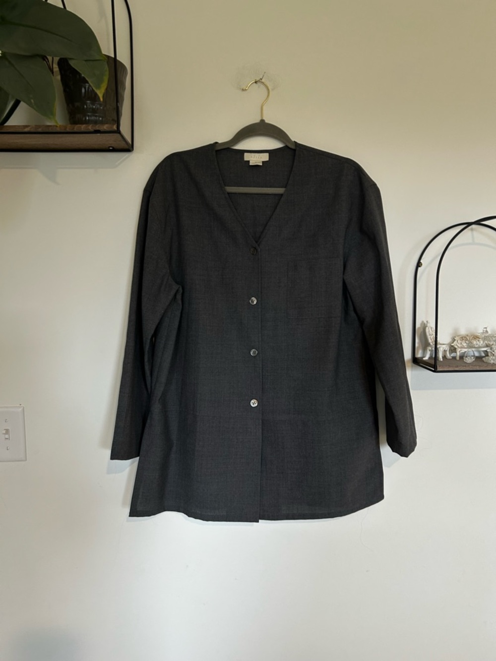 J.Jill 100% Wool‎ Gray Button Up V Neck Shirt Blouse Lightweight Blazer Size 12